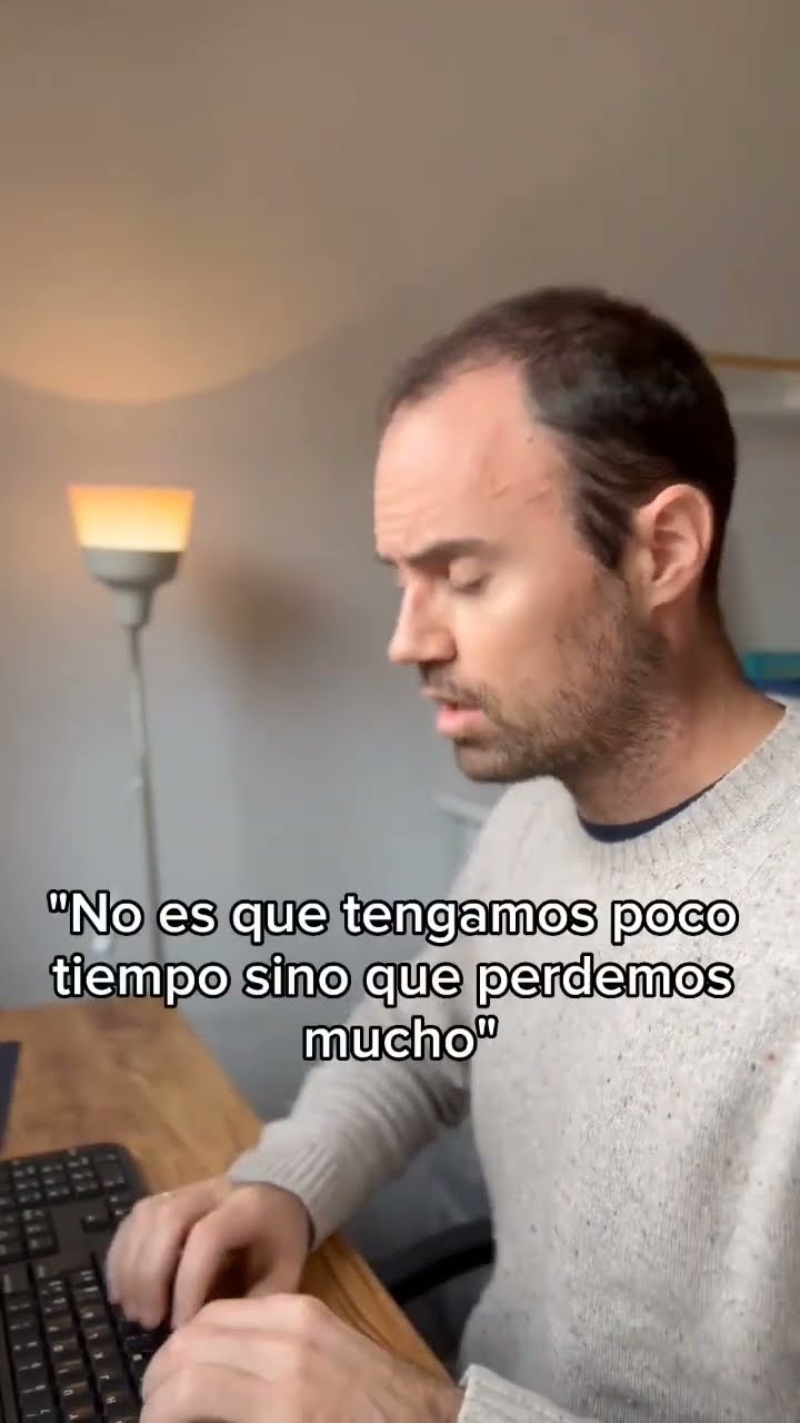 ¿Tienes poco tiempo o pierdes mucho? #estoicismo #seneca #shorts